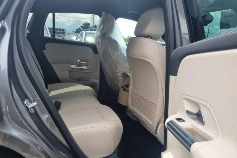 Mercedes-Benz GLA 220 (Clasa GLA) din 2025 cu 1 km - oferta MER240748 - foto 19