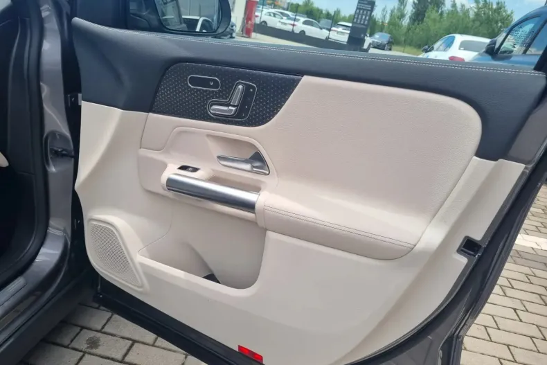 Mercedes-Benz GLA 220 (Clasa GLA) din 2025 cu 1 km - oferta MER240748 - foto 20
