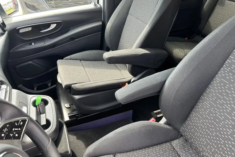 Mercedes-Benz Vito din 2025 cu 5.500 km - oferta MER240750 - foto 7
