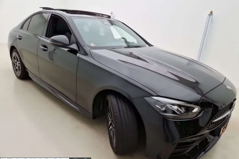 Mercedes-Benz C 300 (Clasa C) din 2022 cu 140.330 km - oferta MER240751 - foto 1