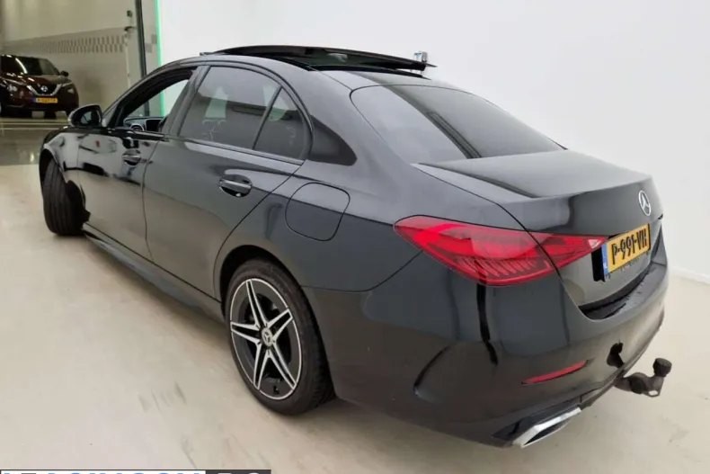 Mercedes-Benz C 300 (Clasa C) din 2022 cu 140.330 km - oferta MER240751 - foto 2