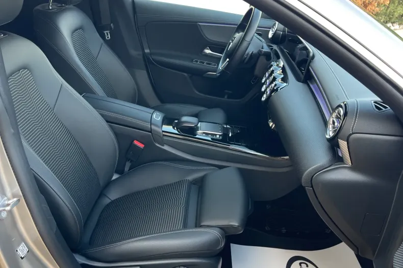 Mercedes-Benz CLA 180 (Clasa CLA) din 2020 cu 85.000 km - oferta MER240762 - foto 22
