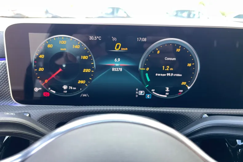 Mercedes-Benz CLA 180 (Clasa CLA) din 2020 cu 85.000 km - oferta MER240762 - foto 39