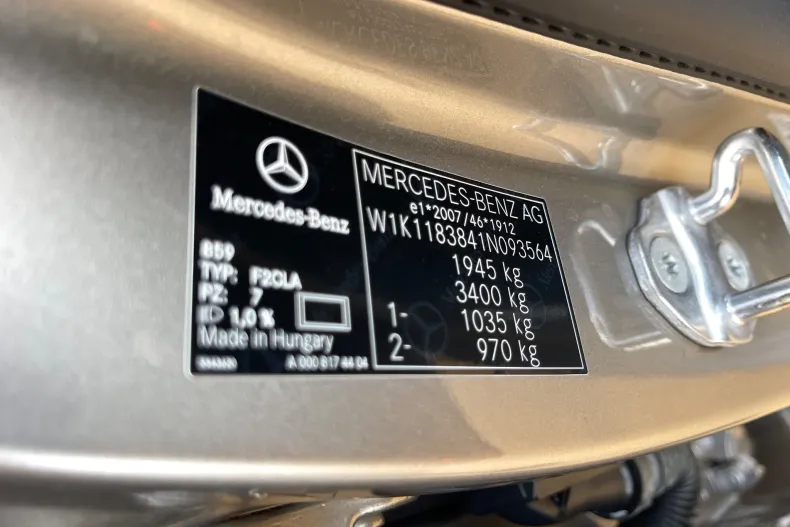 Mercedes-Benz CLA 180 (Clasa CLA) din 2020 cu 85.000 km - oferta MER240762 - foto 40