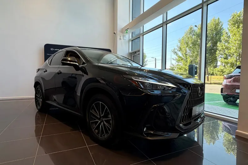Lexus Seria NX din 2026 cu 4 km - oferta LEX240764 - foto 3