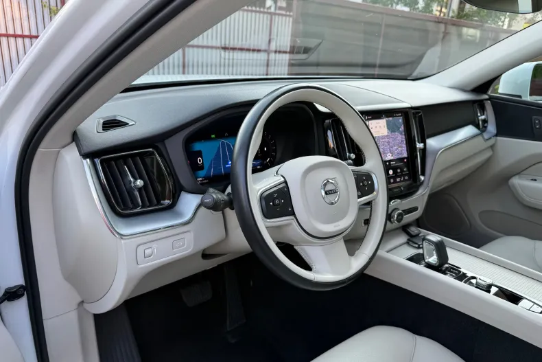 Volvo XC60 din 2022 cu 102.545 km - oferta VOL240771 - foto 20