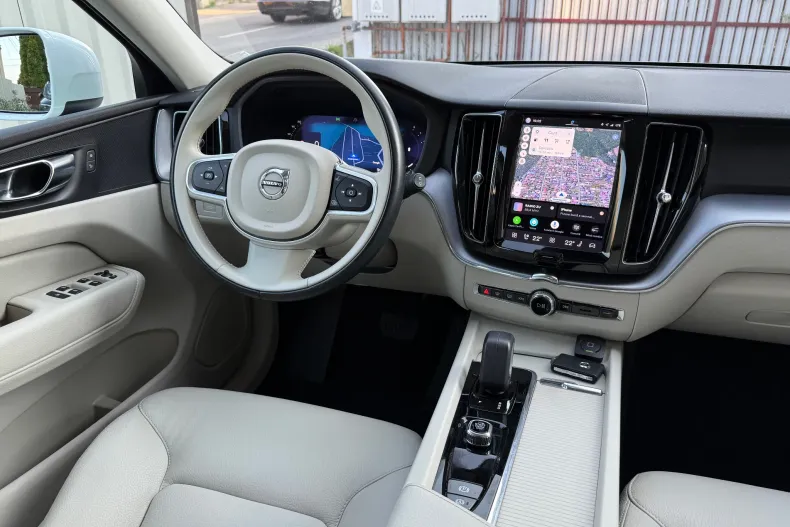Volvo XC60 din 2022 cu 102.545 km - oferta VOL240771 - foto 24
