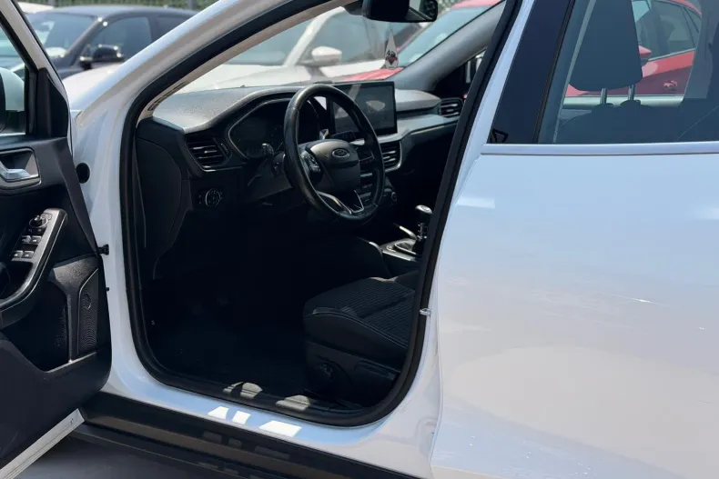 Ford Focus din 2022 cu 107.000 km - oferta FOR240773 - foto 18