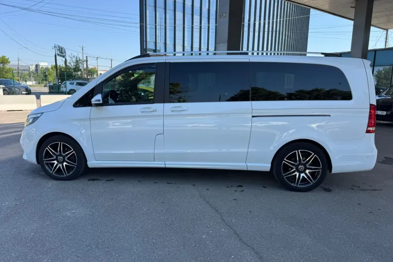 Mercedes-Benz V 300 (Clasa V) din 2020 cu 134.228 km - oferta MER240786 - foto 13