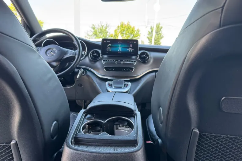Mercedes-Benz V 300 (Clasa V) din 2020 cu 134.228 km - oferta MER240786 - foto 18