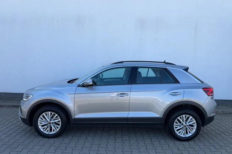 Volkswagen T-Roc din 2023 cu 44.050 km - oferta VOL240788 - foto 3