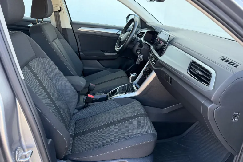 Volkswagen T-Roc din 2023 cu 44.050 km - oferta VOL240788 - foto 11