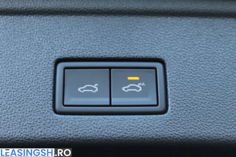 Volkswagen Touareg din 2025 cu 5.500 km - oferta VOL240791 - foto 17