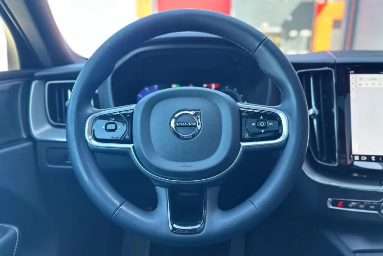 Volvo XC60 din 2023 cu 102.061 km - oferta VOL240808 - foto 25