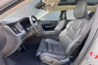 Volvo XC60 din 2022 cu 100.186 km - oferta VOL240810 - foto 11