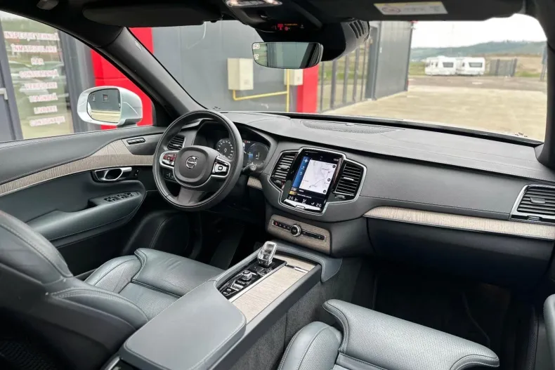 Volvo XC90 din 2021 cu 105.786 km - oferta VOL240811 - foto 20