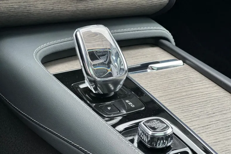 Volvo XC90 din 2021 cu 105.786 km - oferta VOL240811 - foto 28
