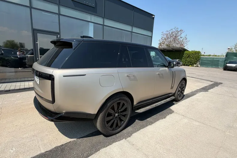 Land Rover Range Rover din 2025 cu 18.000 km - oferta LAN240830 - foto 2