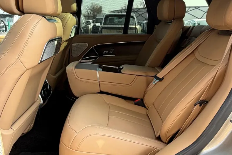 Land Rover Range Rover din 2025 cu 18.000 km - oferta LAN240830 - foto 5