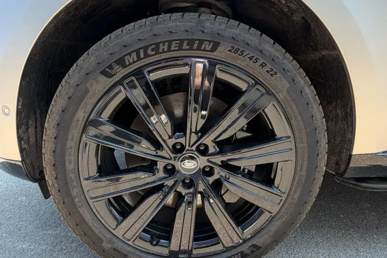 Land Rover Range Rover din 2025 cu 18.000 km - oferta LAN240830 - foto 9