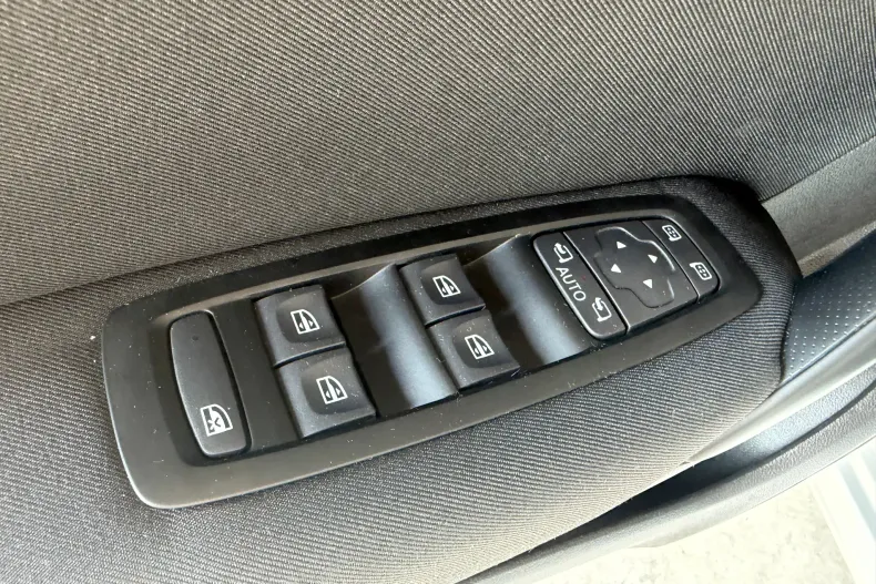 Renault Megane din 2023 cu 129.257 km - oferta REN240836 - foto 17