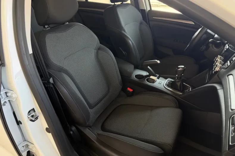 Renault Megane din 2023 cu 129.257 km - oferta REN240836 - foto 34