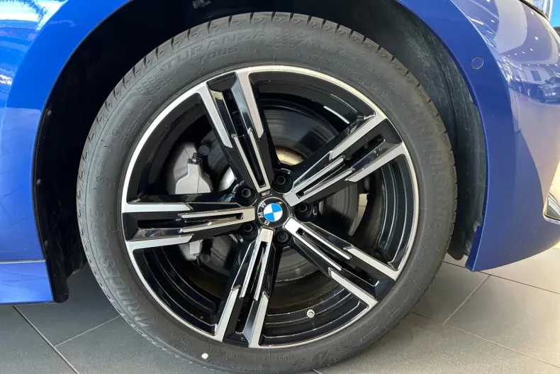 BMW 330i (Seria 3) din 2024 cu 11.250 km - oferta BMW240849 - foto 19
