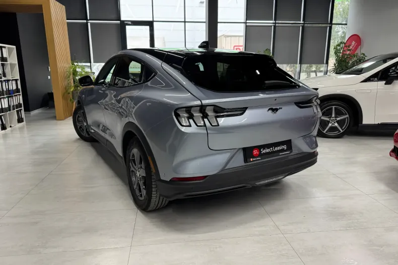 Ford Mustang Mach-E din 2022 cu 74.637 km - oferta FOR240861 - foto 4