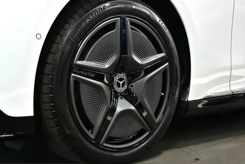 Mercedes-Benz EQE (Clasa E) din 2025 cu 3.818 km - oferta MER240871 - foto 6