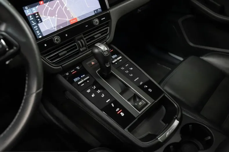 Porsche Macan din 2023 cu 42.600 km - oferta POR240877 - foto 21