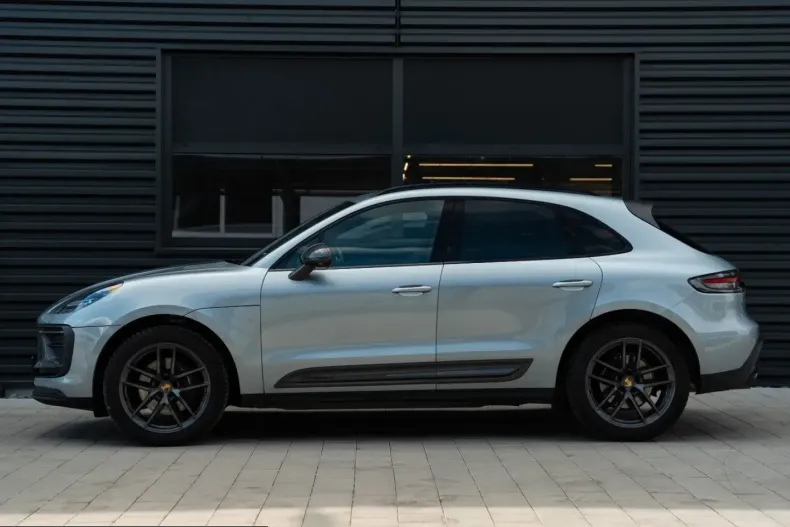 Porsche Macan din 2023 cu 25.000 km - oferta POR240878 - foto 2