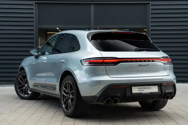 Porsche Macan din 2023 cu 25.000 km - oferta POR240878 - foto 3