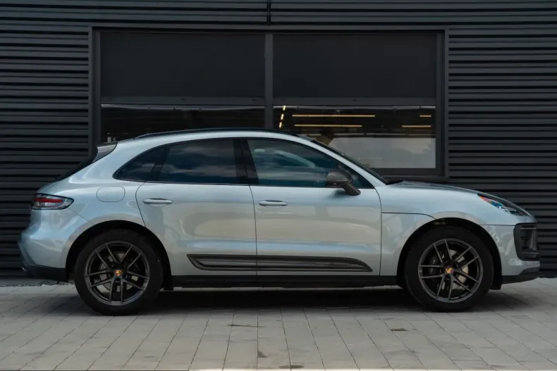 Porsche Macan din 2023 cu 25.000 km - oferta POR240878 - foto 6