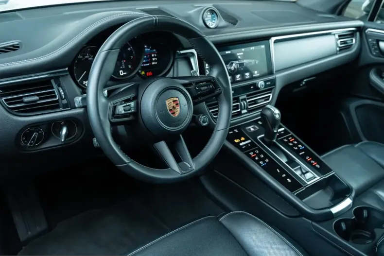 Porsche Macan din 2023 cu 25.000 km - oferta POR240878 - foto 9