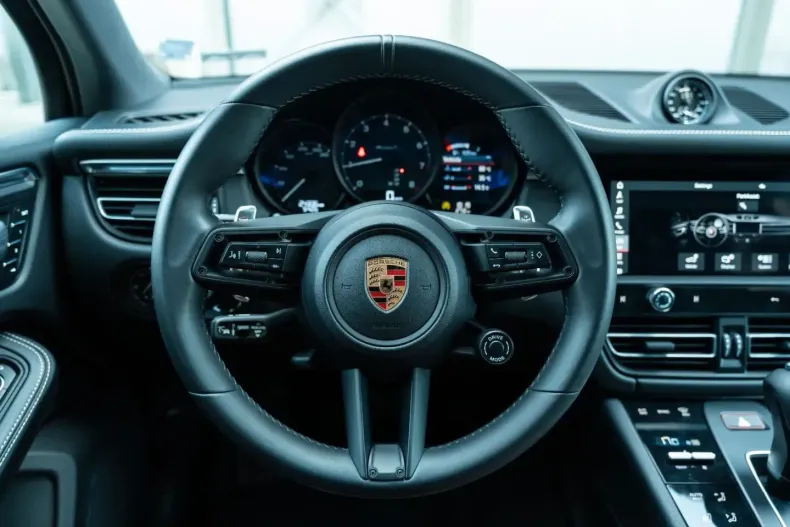 Porsche Macan din 2023 cu 25.000 km - oferta POR240878 - foto 12