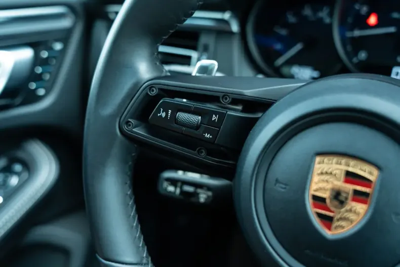 Porsche Macan din 2023 cu 25.000 km - oferta POR240878 - foto 18