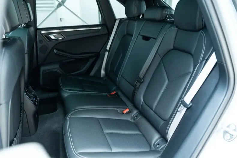 Porsche Macan din 2023 cu 25.000 km - oferta POR240878 - foto 27