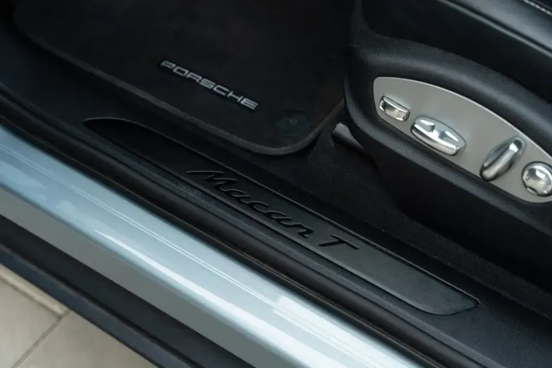 Porsche Macan din 2023 cu 25.000 km - oferta POR240878 - foto 30
