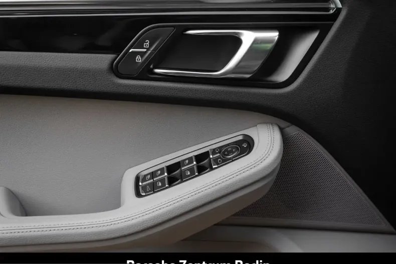 Porsche Macan din 2023 cu 26.487 km - oferta POR240882 - foto 32