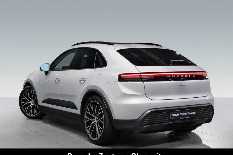 Porsche Macan din 2024 cu 30.930 km - oferta POR240893 - foto 3
