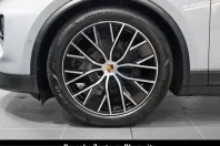 Porsche Macan din 2024 cu 30.930 km - oferta POR240893 - foto 6