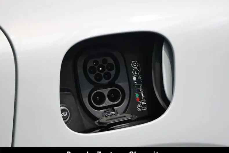 Porsche Macan din 2024 cu 30.930 km - oferta POR240893 - foto 35