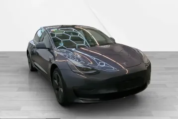 Tesla Model 3 din 2023 - oferta TES240901