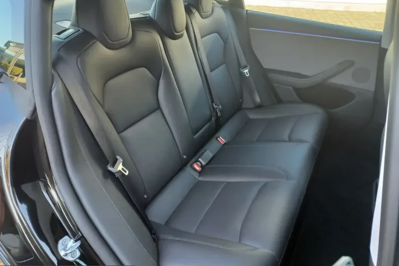 Tesla Model 3 din 2025 cu 25.900 km - oferta TES240904 - foto 9