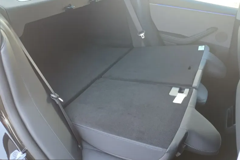 Tesla Model 3 din 2025 cu 25.900 km - oferta TES240904 - foto 11