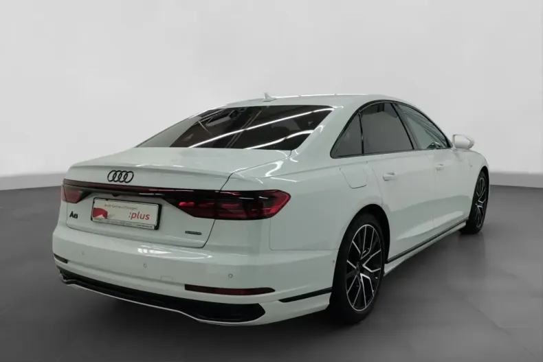 Audi A8 din 2023 cu 69.070 km - oferta AUD240908 - foto 2