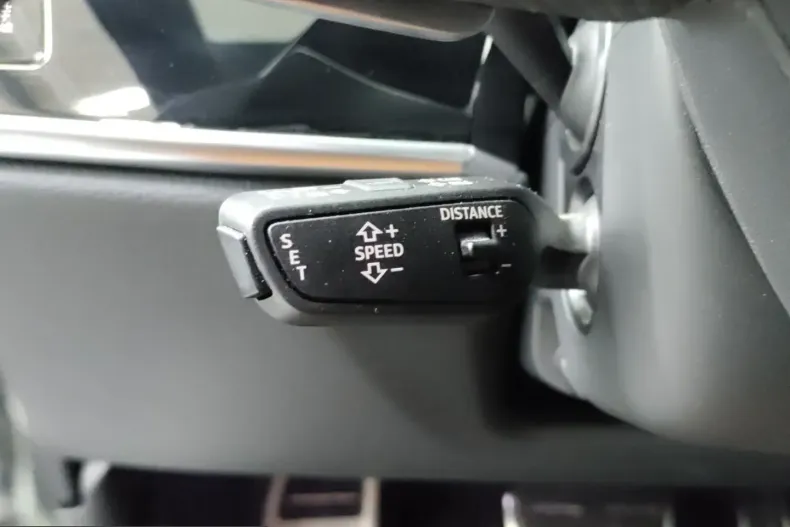 Audi A8 din 2023 cu 69.070 km - oferta AUD240908 - foto 18
