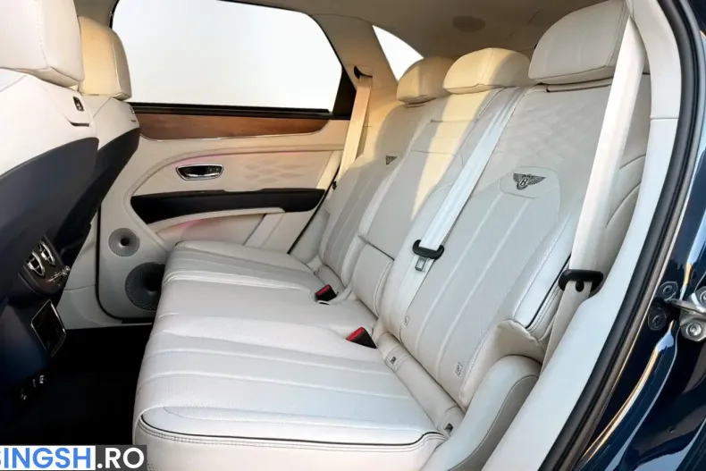 Bentley Bentayga din 2025 cu 4.200 km - oferta BEN240909 - foto 12