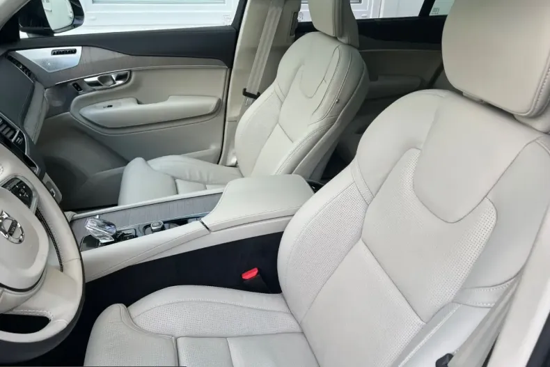 Volvo XC90 din 2024 cu 8.900 km - oferta VOL240916 - foto 10