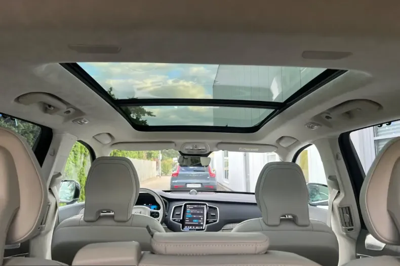 Volvo XC90 din 2024 cu 8.900 km - oferta VOL240916 - foto 17